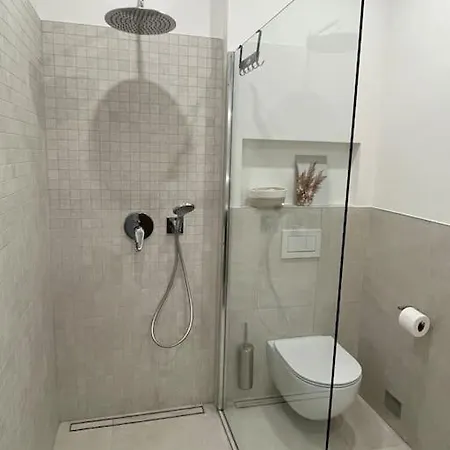 Casa Caterina Moderne Mit Berg Und Seesicht Apartmán *
