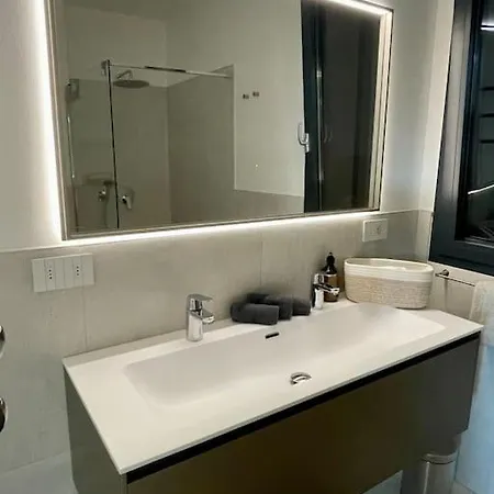 Casa Caterina Moderne Mit Berg Und Seesicht Apartmán Gera Lario