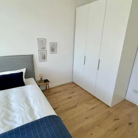 Apartment Casa Caterina Moderne Mit Berg Und Seesicht Gera Lario